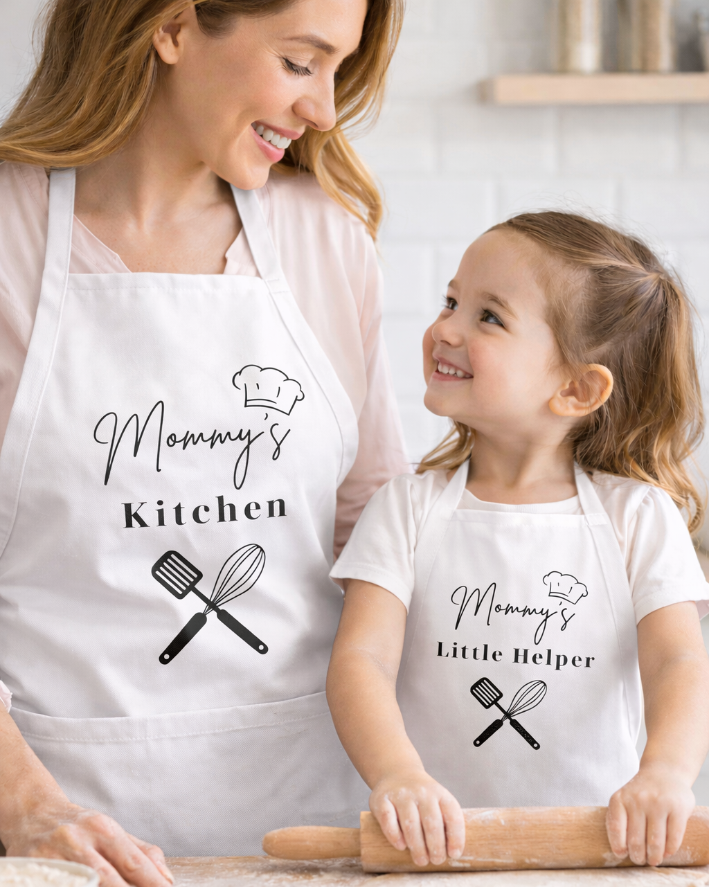 Matching Mom & Daughter Apron Set – Mommy’s Kitchen